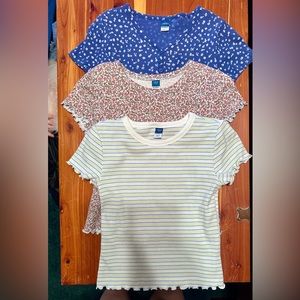 Old Navy girls large shirts